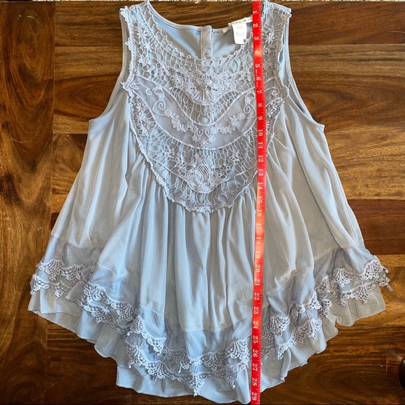 American Rag Tank - Size Medium - Picture 8 of 9